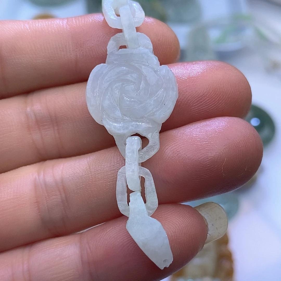 定制翡翠未镶嵌花