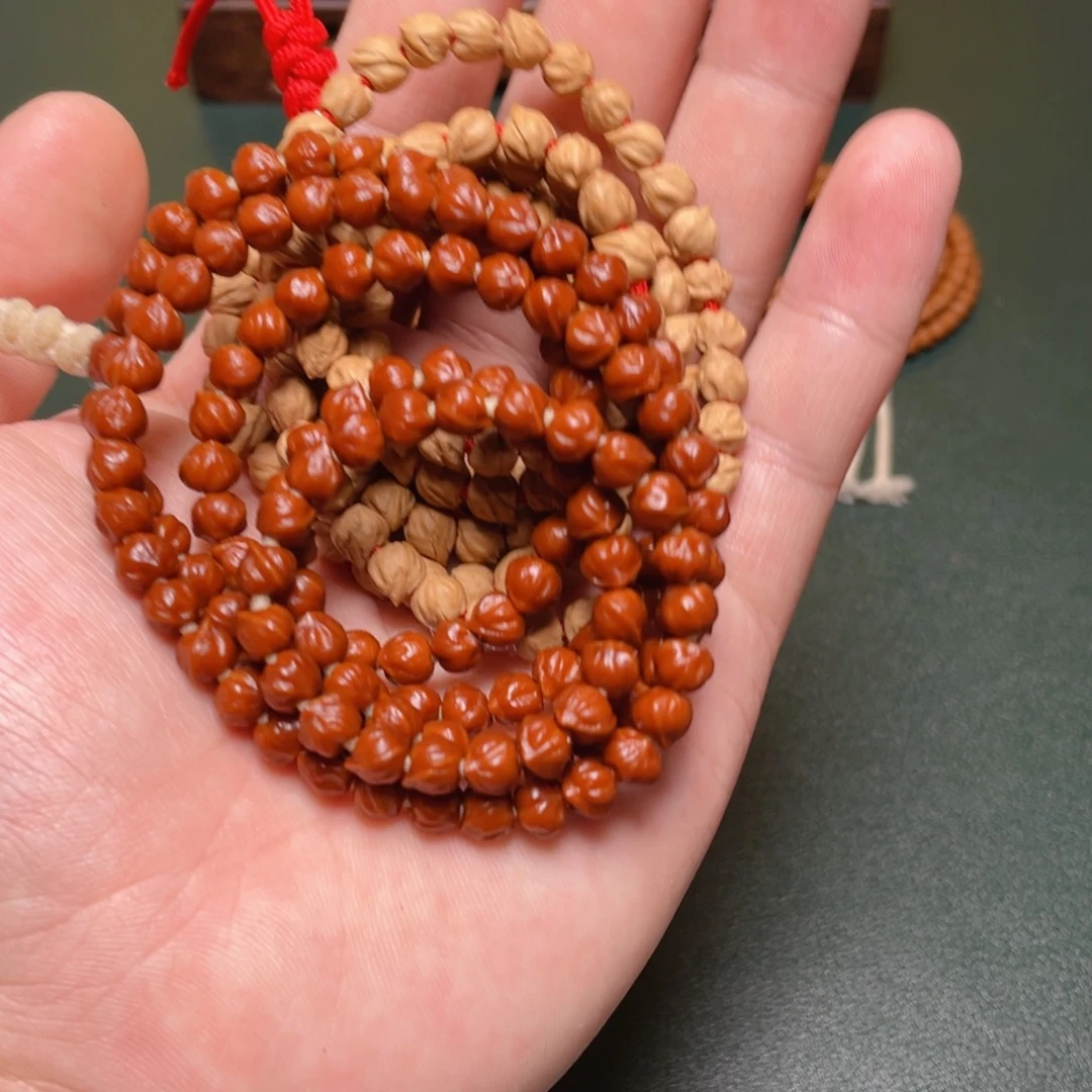 柏香籽/百香籽吊坠报喜鸟