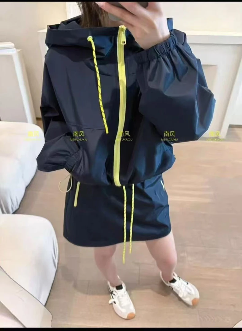 韩版冲锋衣套装女外套女装半身裙