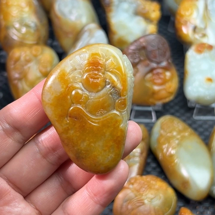 和田玉未镶嵌挂件