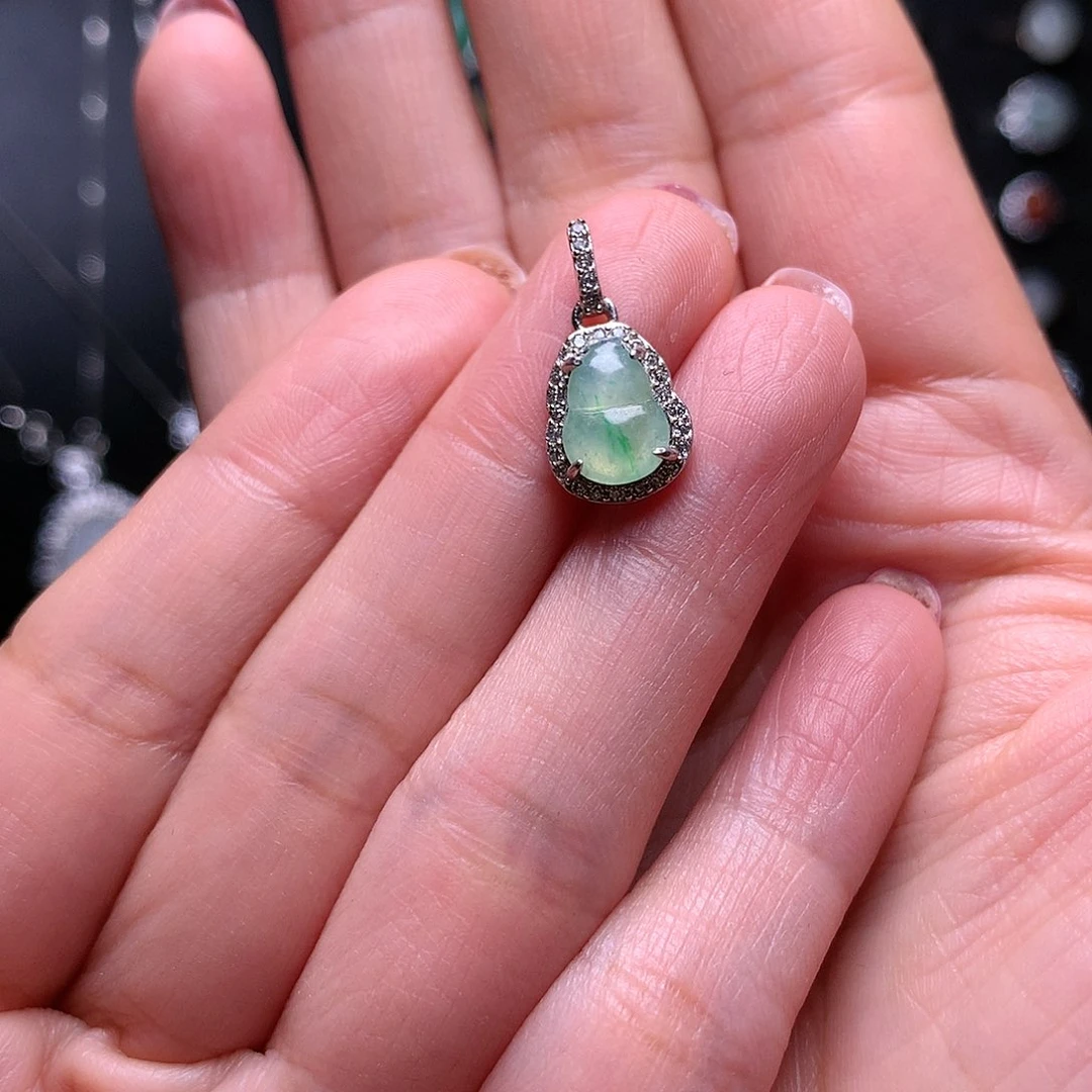 翡翠颈饰银S925镶嵌111111