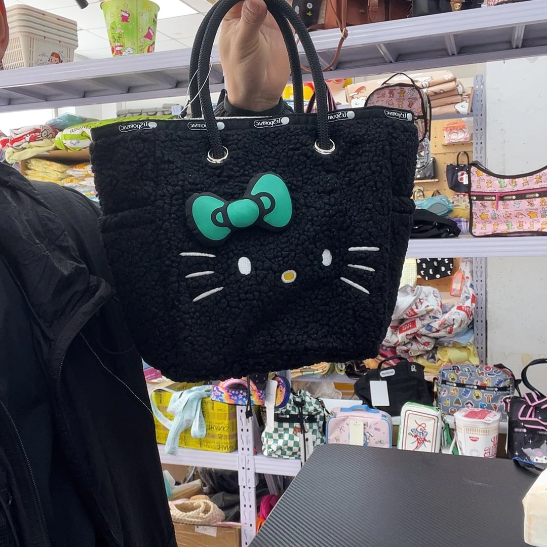 PU化妆包等产品和产品