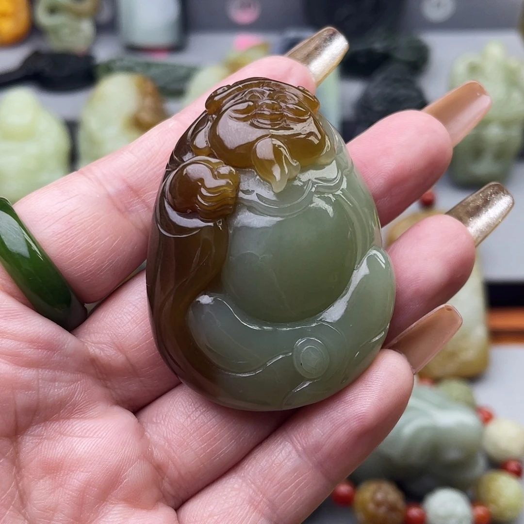 富***竹和田玉未镶嵌颈饰