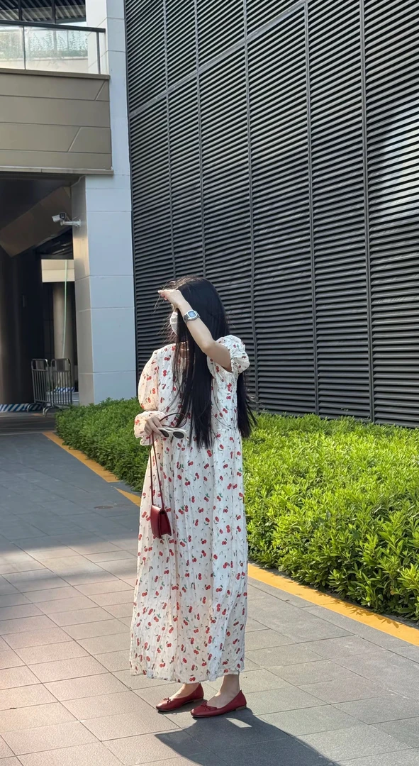 樱桃味～甜美初恋碎花茶歇长裙显瘦气质泡泡袖温柔风森系连衣裙