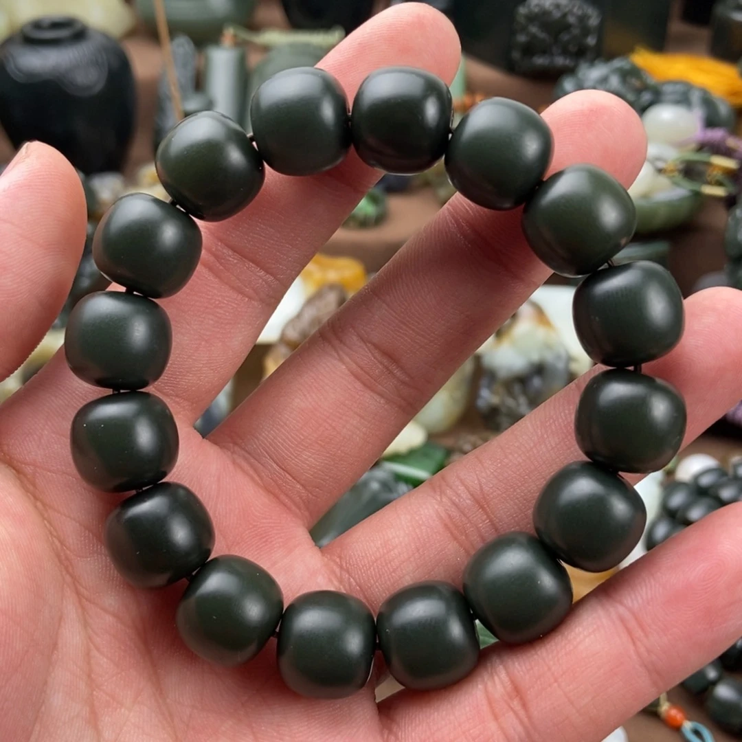 和田玉手串未镶嵌