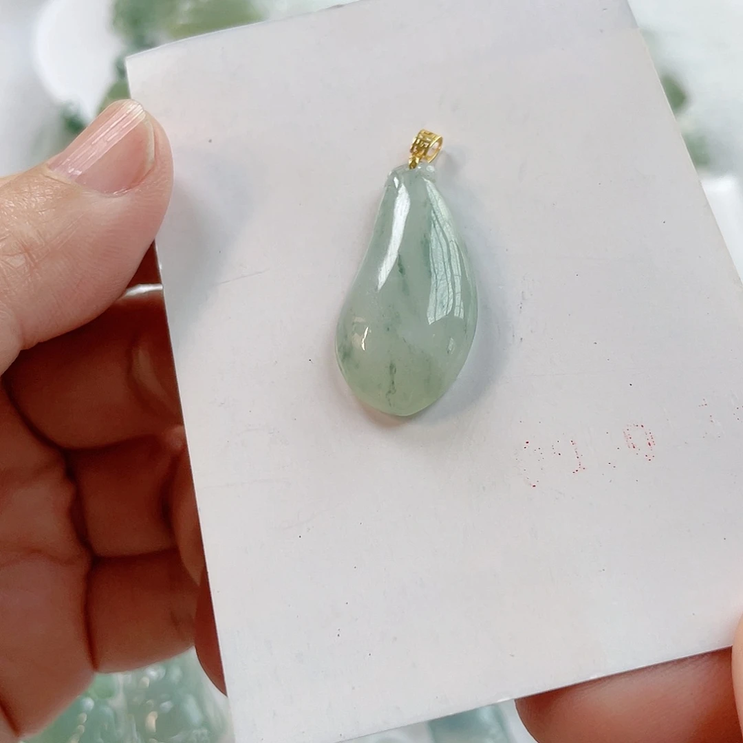 翡翠颈饰未镶嵌R**o福瓜