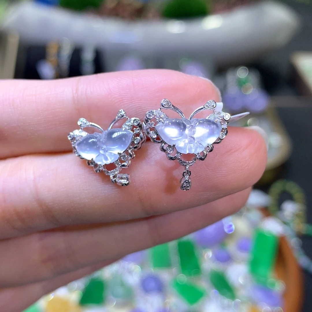 【闪购商品】翡翠颈饰18K金镶嵌翡翠吊坠项链