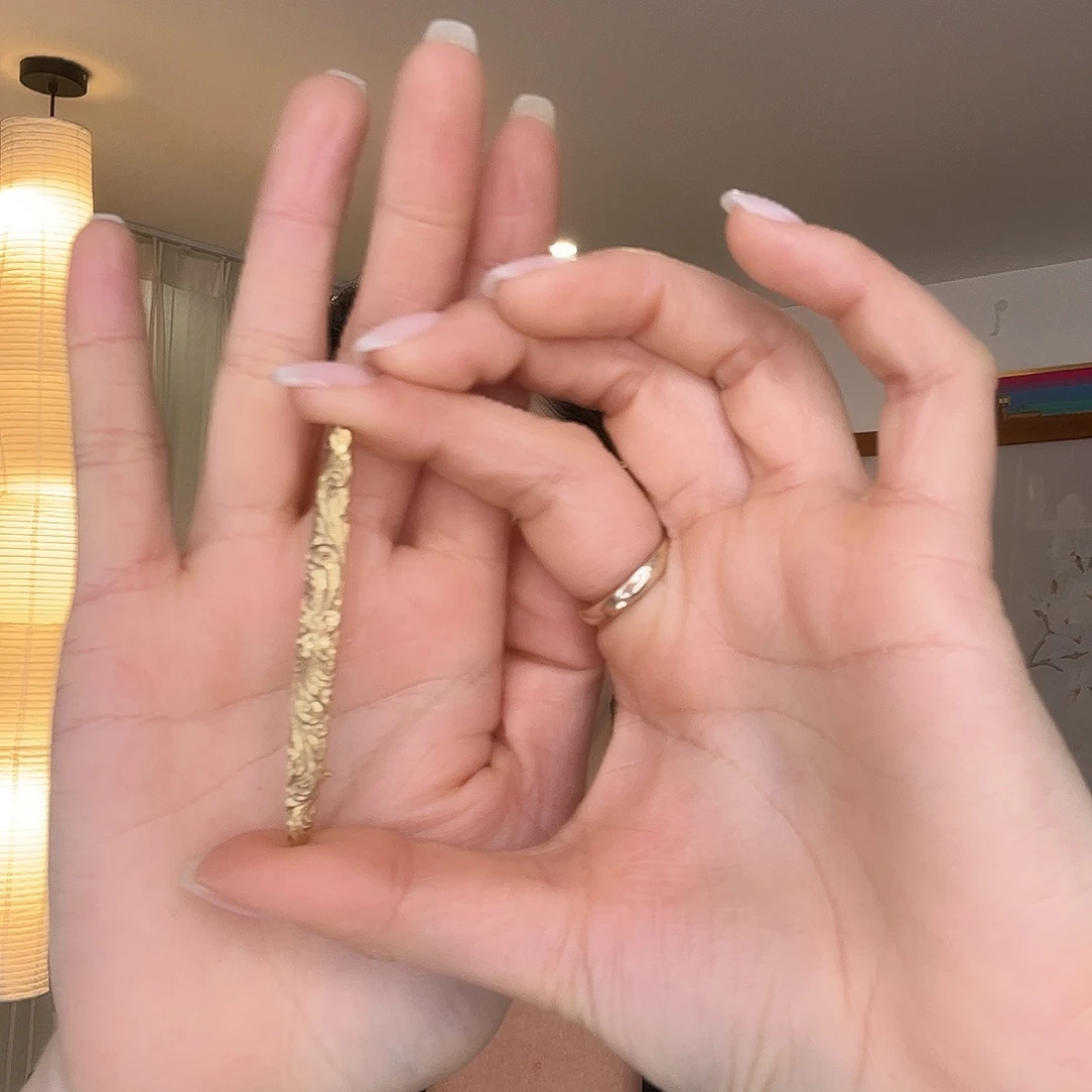 铜合金中古素金胸针