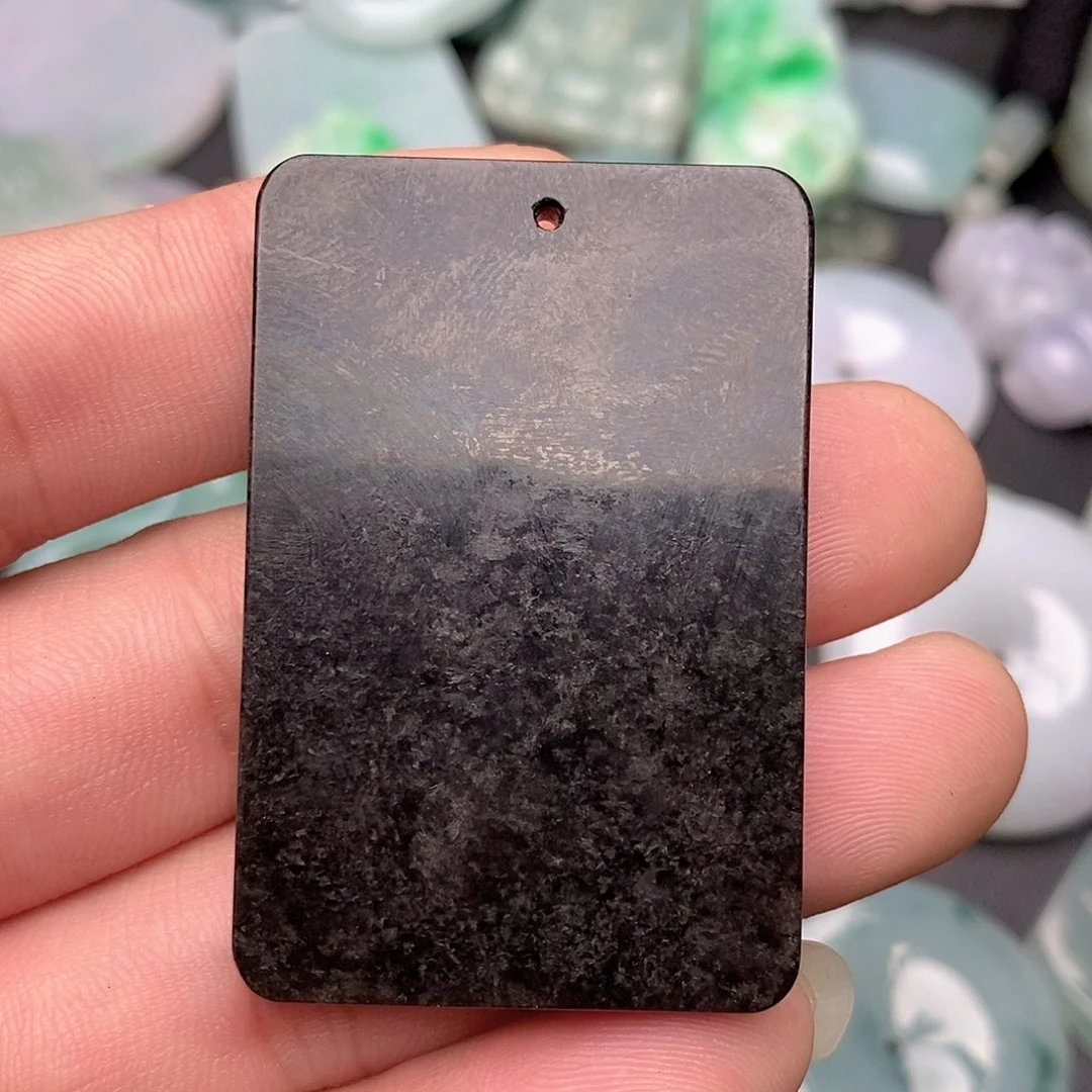 风****翡翠未镶嵌颈饰无事牌