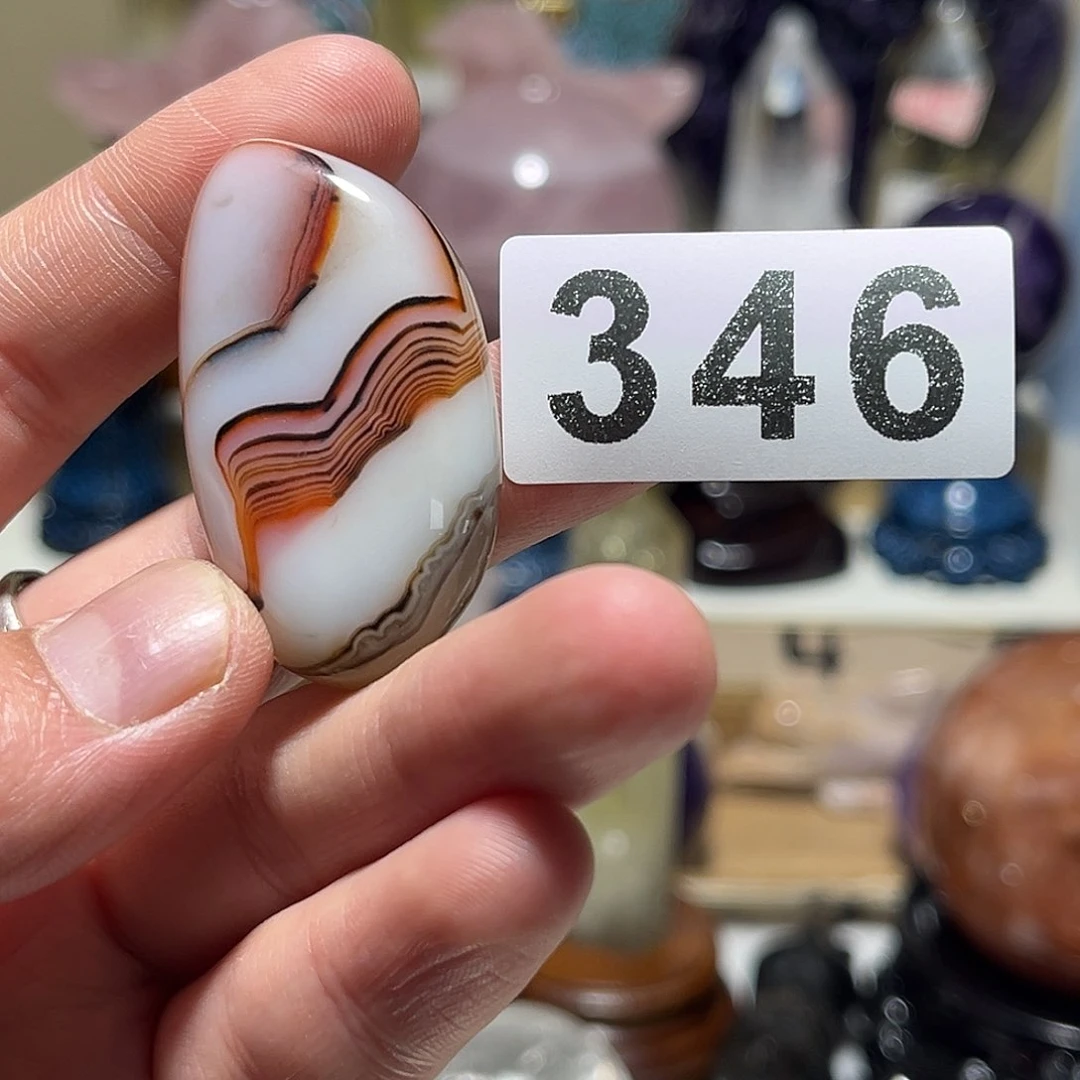 未镶嵌水晶大型摆件（非配饰）