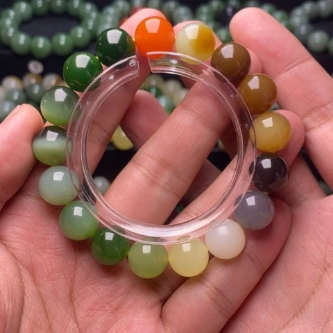 和田玉未镶嵌手串