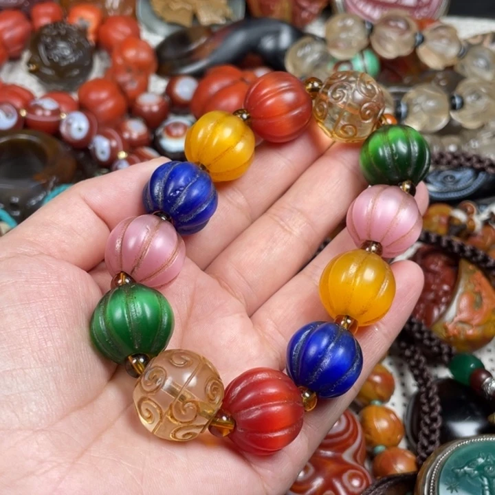 阿***兴玛瑙/玉髓未镶嵌颈饰琉璃