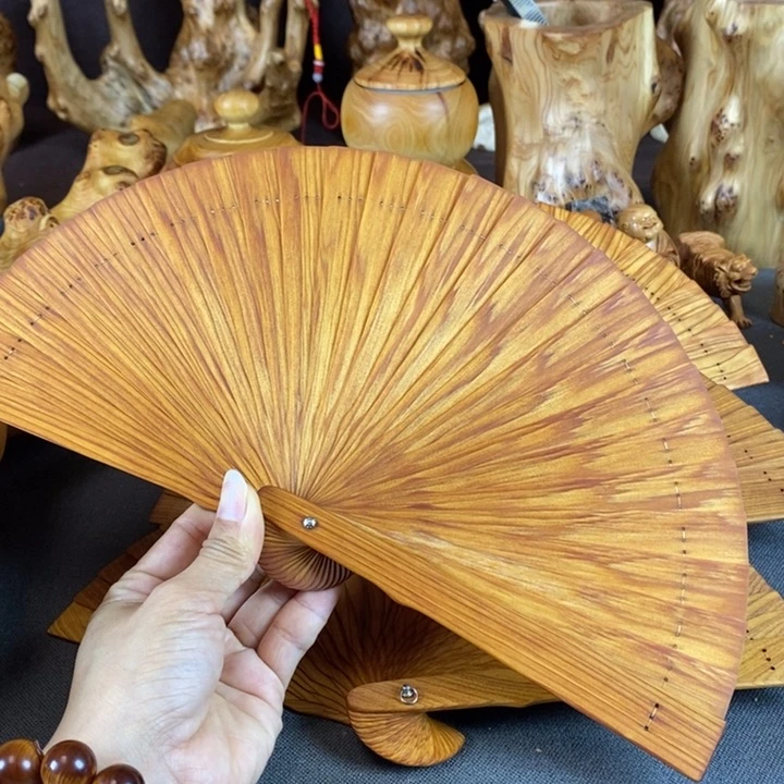 柏木（崖柏）山**灵崖柏