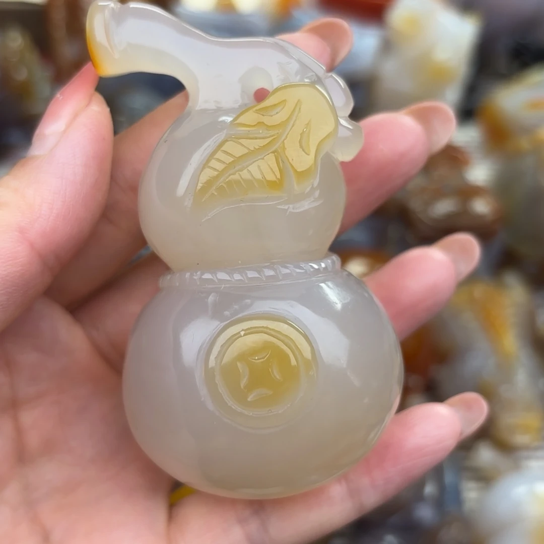 玛瑙/玉髓把件未镶嵌