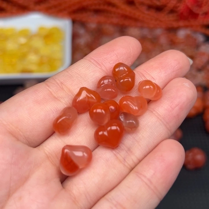 南红玛瑙未镶嵌吊坠(不含链)多样性