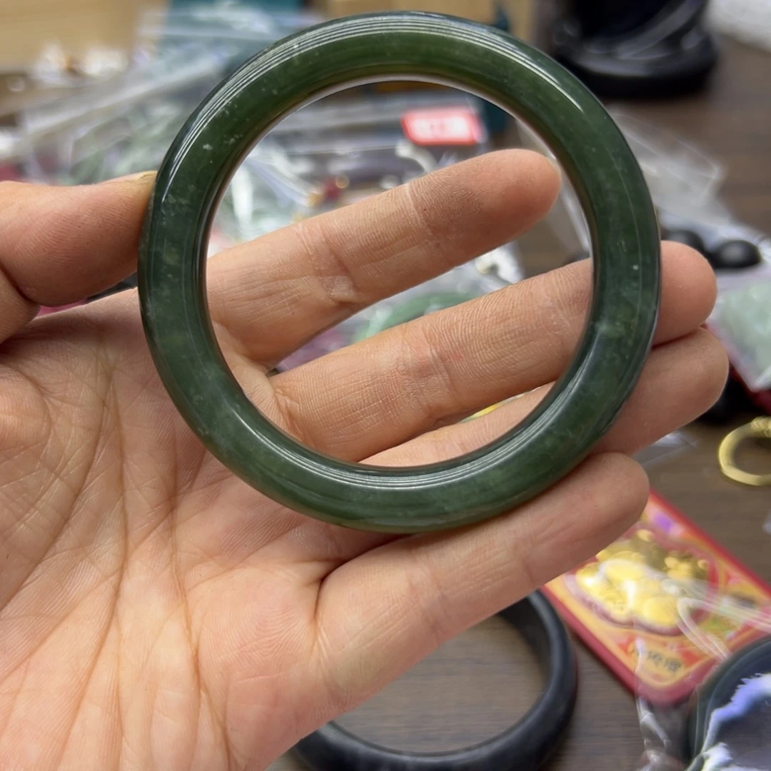 和田玉未镶嵌手镯56.3圈围894