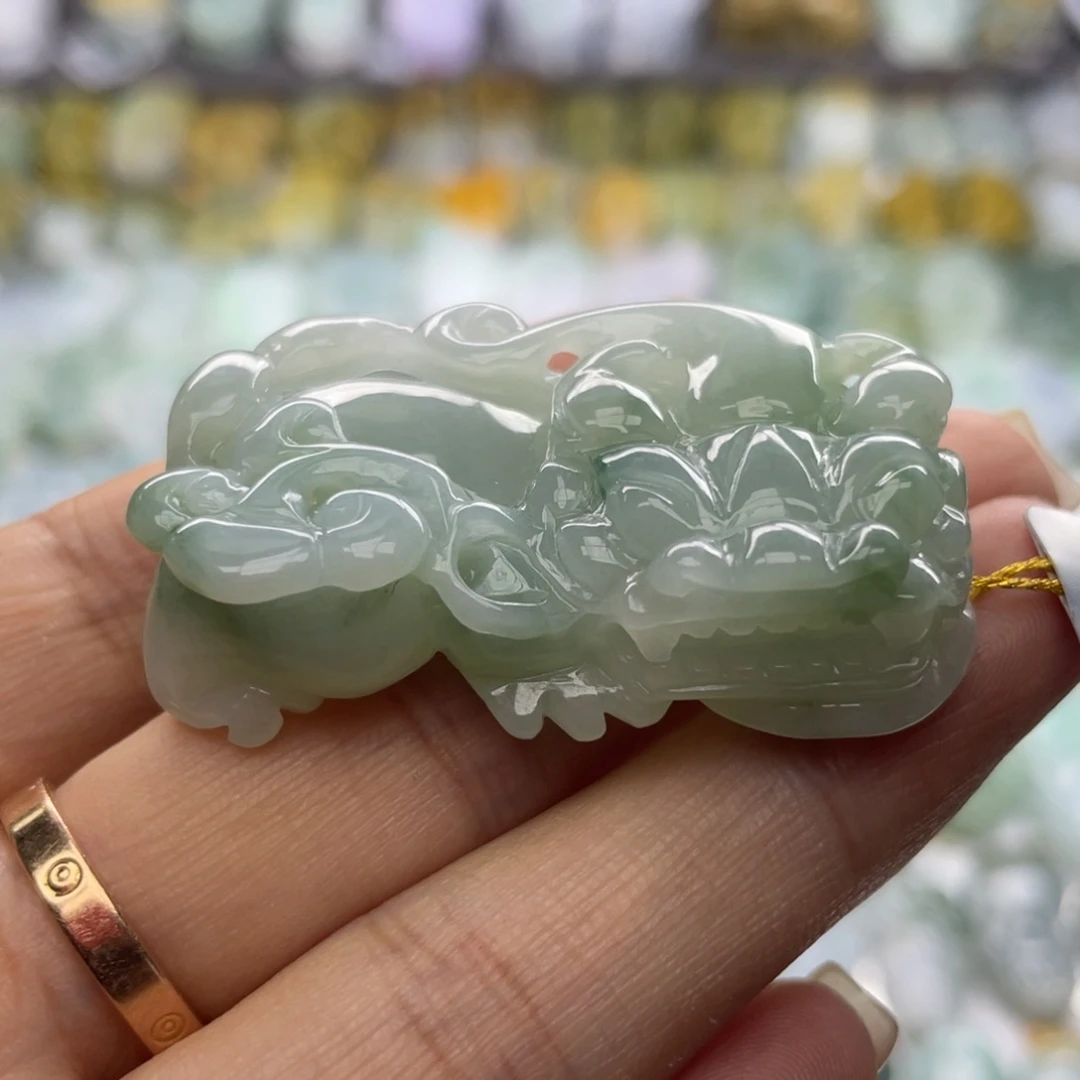 颈饰未镶嵌翡翠貔貅