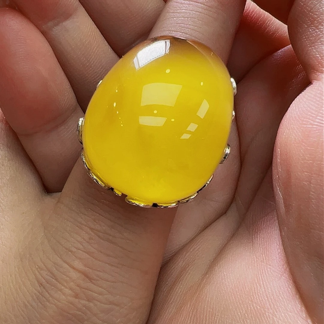 未镶嵌琥珀珠宝奇石