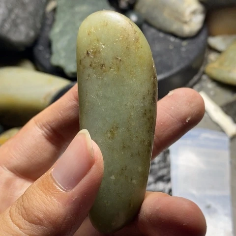 未镶嵌和田玉（糖玉）挂件