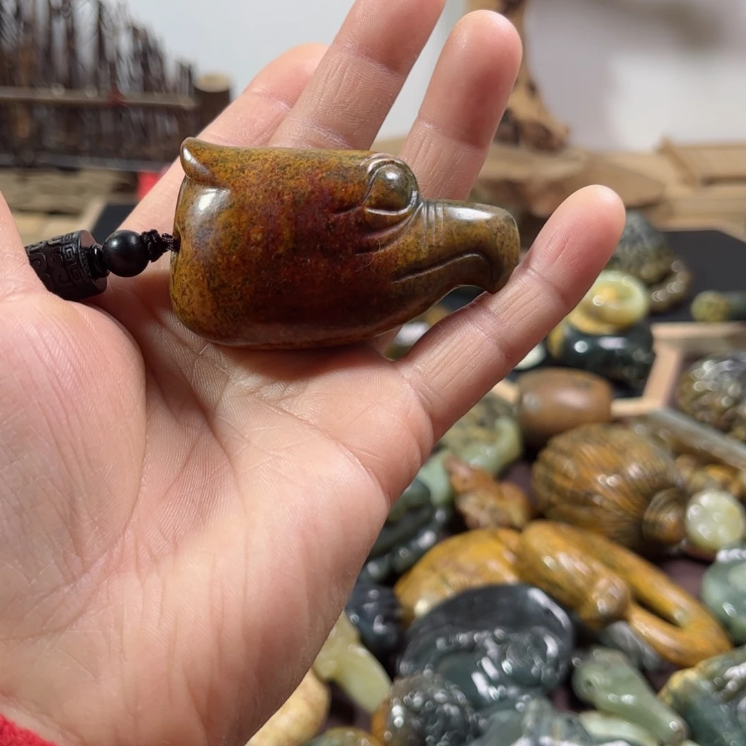 岫岩河磨玉（透闪石质玉）把件未镶嵌覃*天