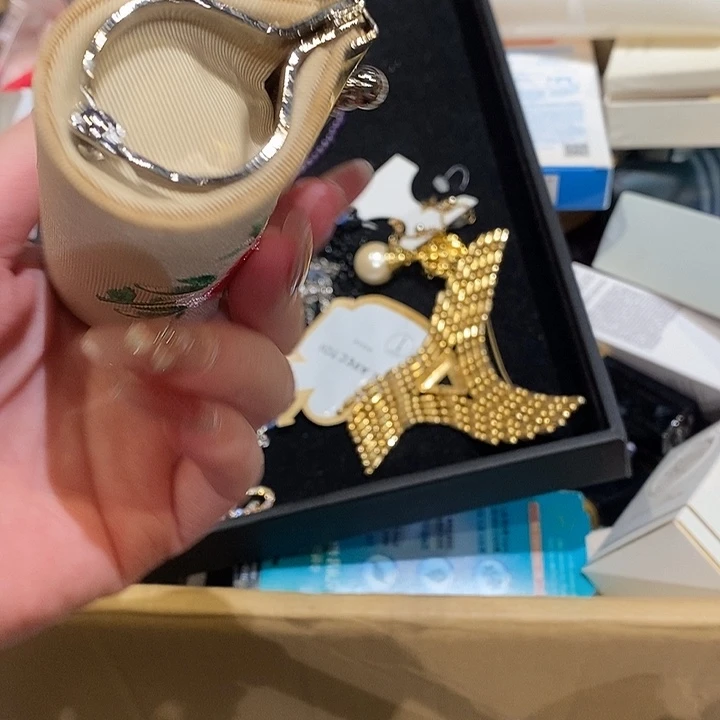 麻***枝花岗石铁合金中古香水沐浴露持久留香时间