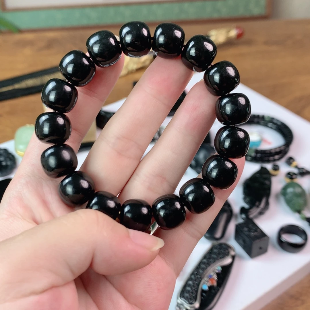 兰***_和田玉未镶嵌手链