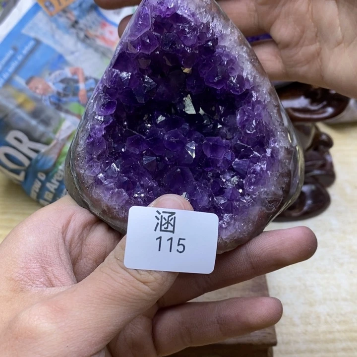 水晶大型摆件（非配饰）未镶嵌