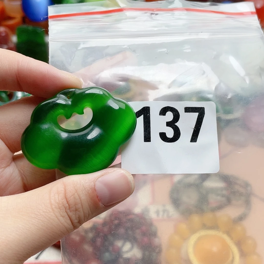 合金颈饰玛瑙/玉髓臻**源