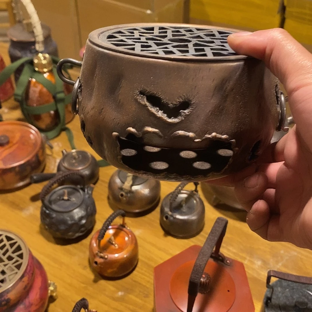 小丑炉手工锻打工艺