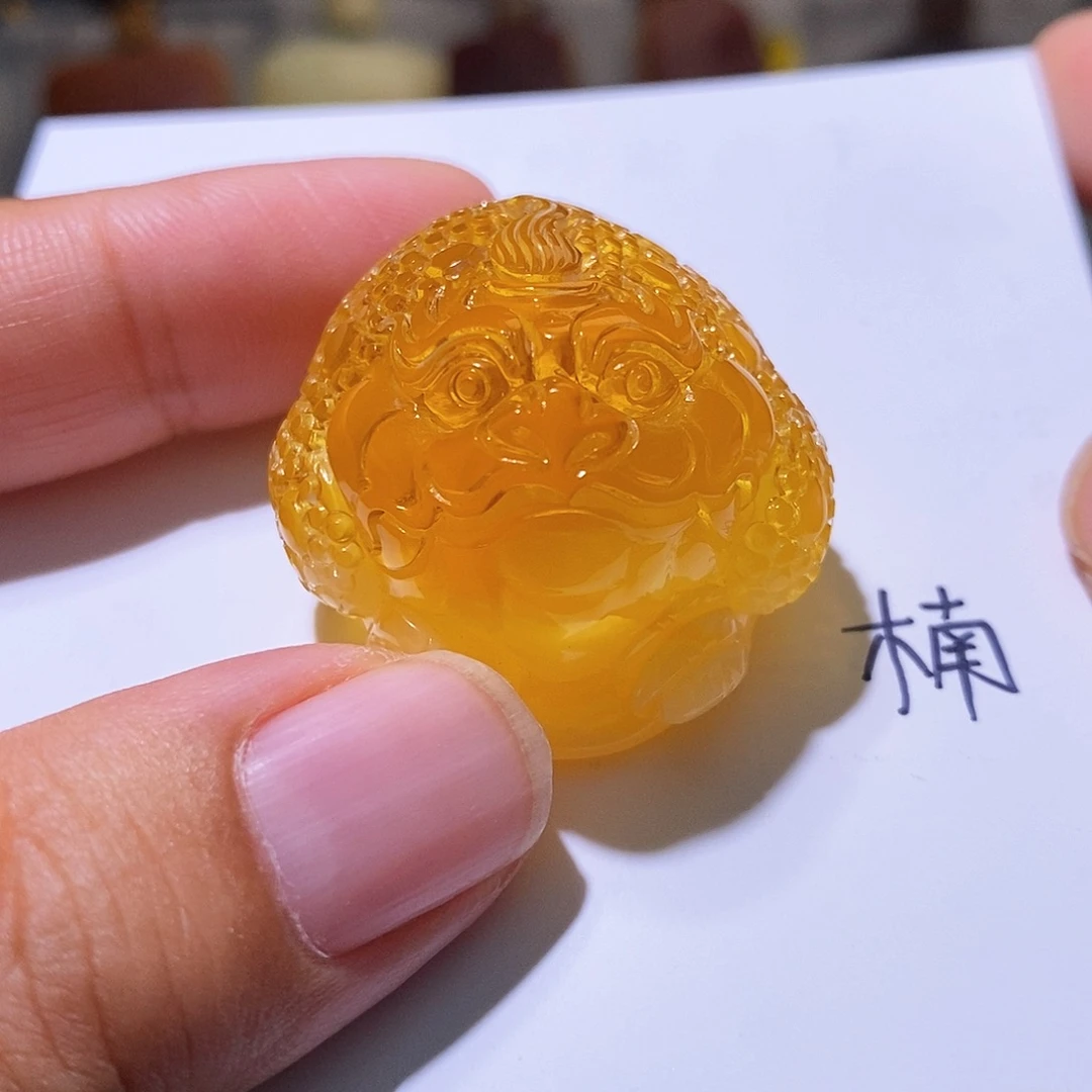 琥珀未镶嵌珠宝奇石