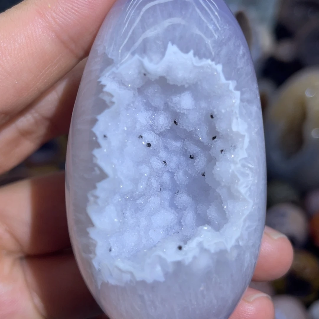 未镶嵌水晶大型摆件（非配饰）