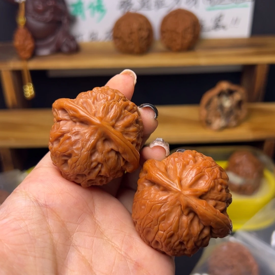 柒***❀桃核把件宫灯福利