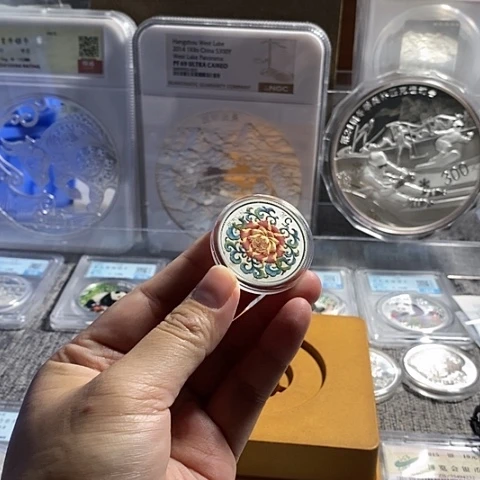 纯银原盒证2022年花开富贵彩色银币