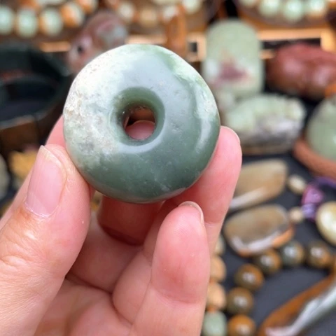 手链未镶嵌岫岩河磨玉(透闪石质玉)