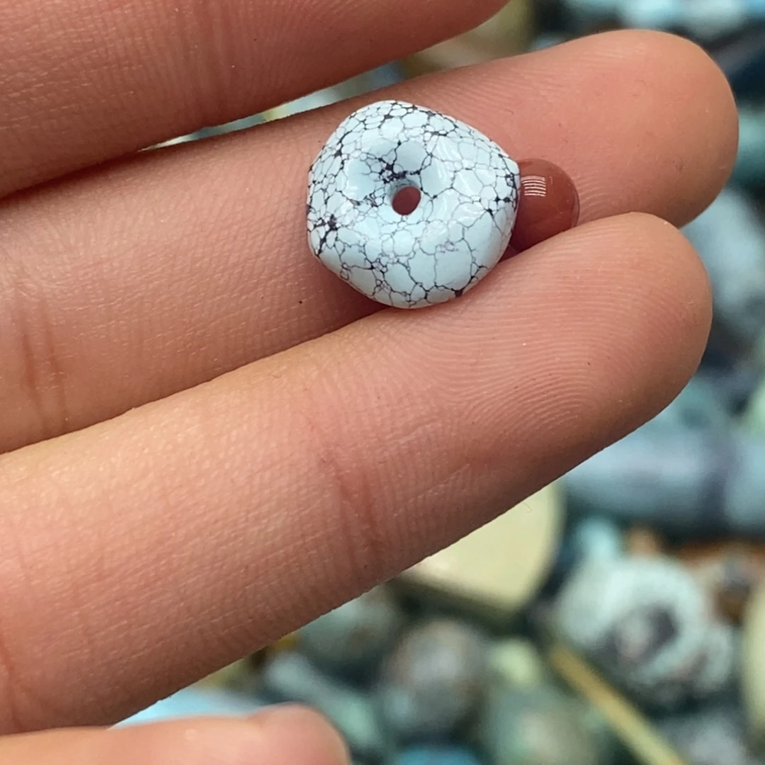 南红玛瑙未镶嵌珠宝奇石