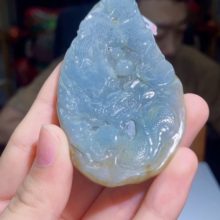 翡翠未镶嵌吊坠(不含链)A64