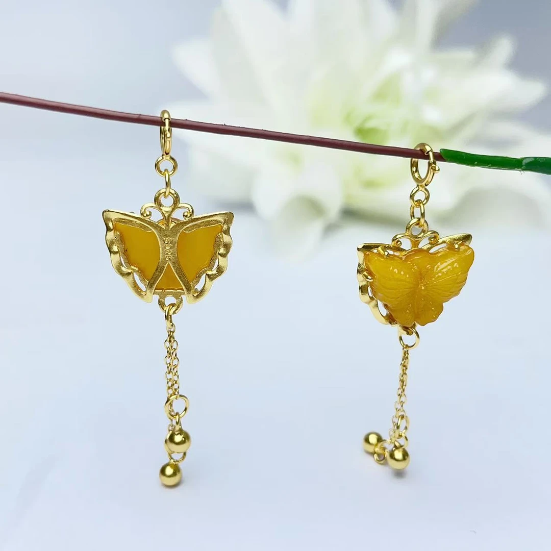 【萌宝饰品】B804天然蜜蜡蝴蝶吊坠带铃铛滴流DIY15*15mm多样性发一