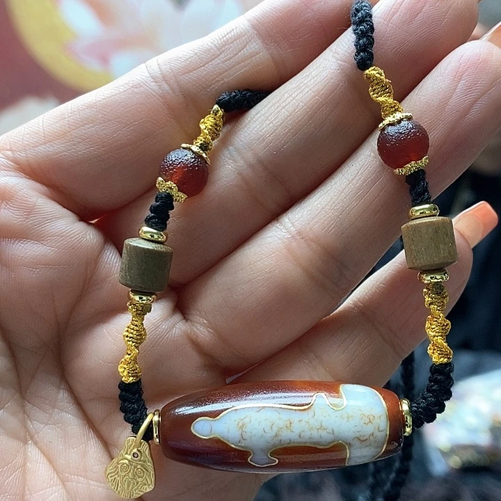 玛瑙/玉髓颈饰合金歌**子