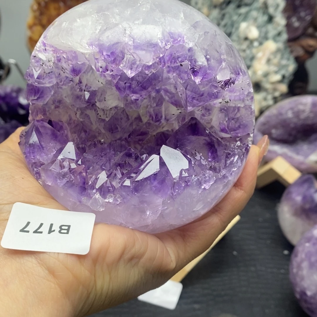 欢***月未镶嵌水晶大型摆件（非配饰）