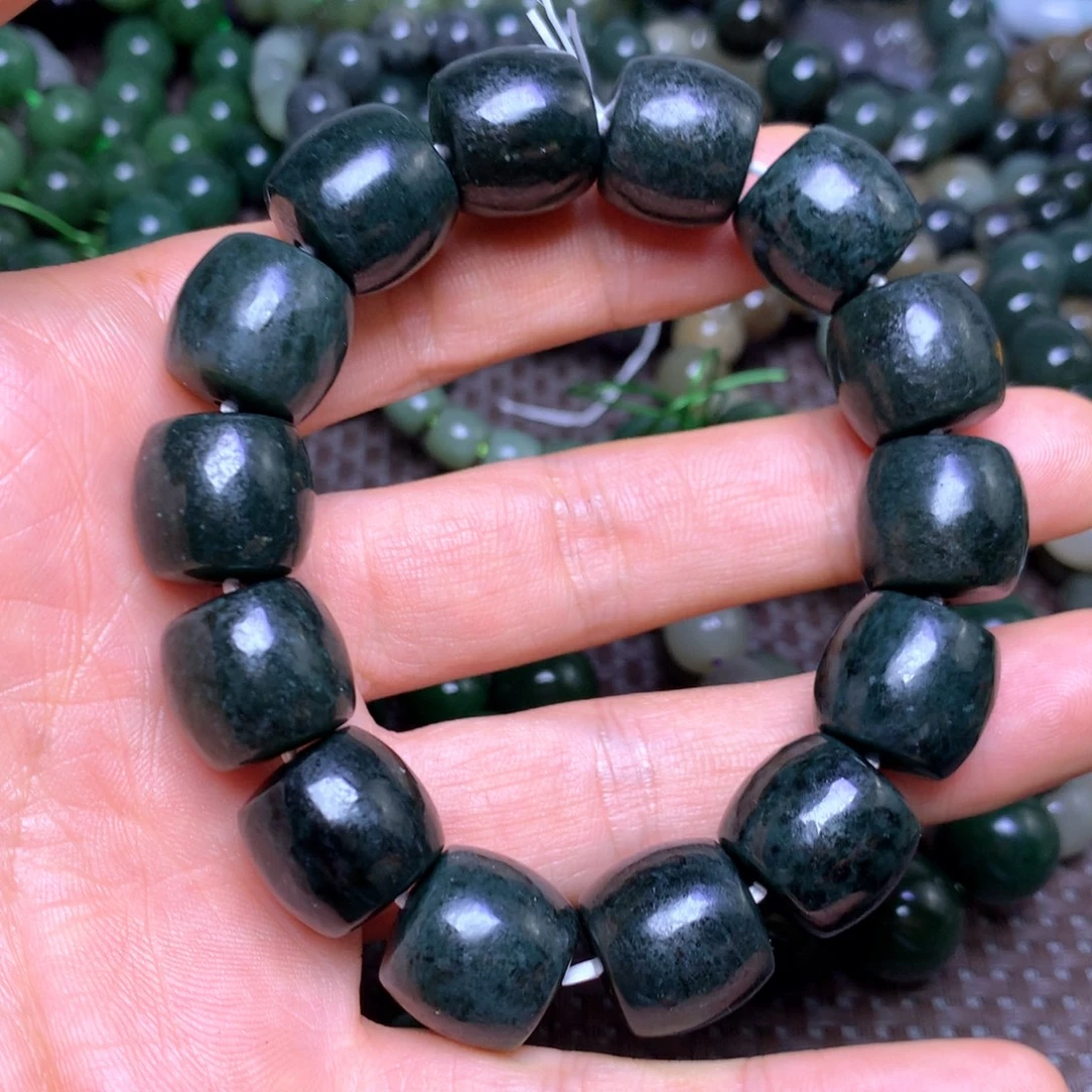 和田玉未镶嵌颈饰16