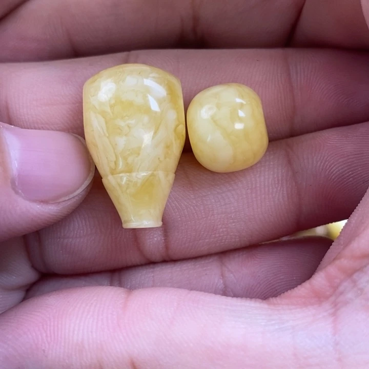 蜜蜡裸石未镶嵌勝***?