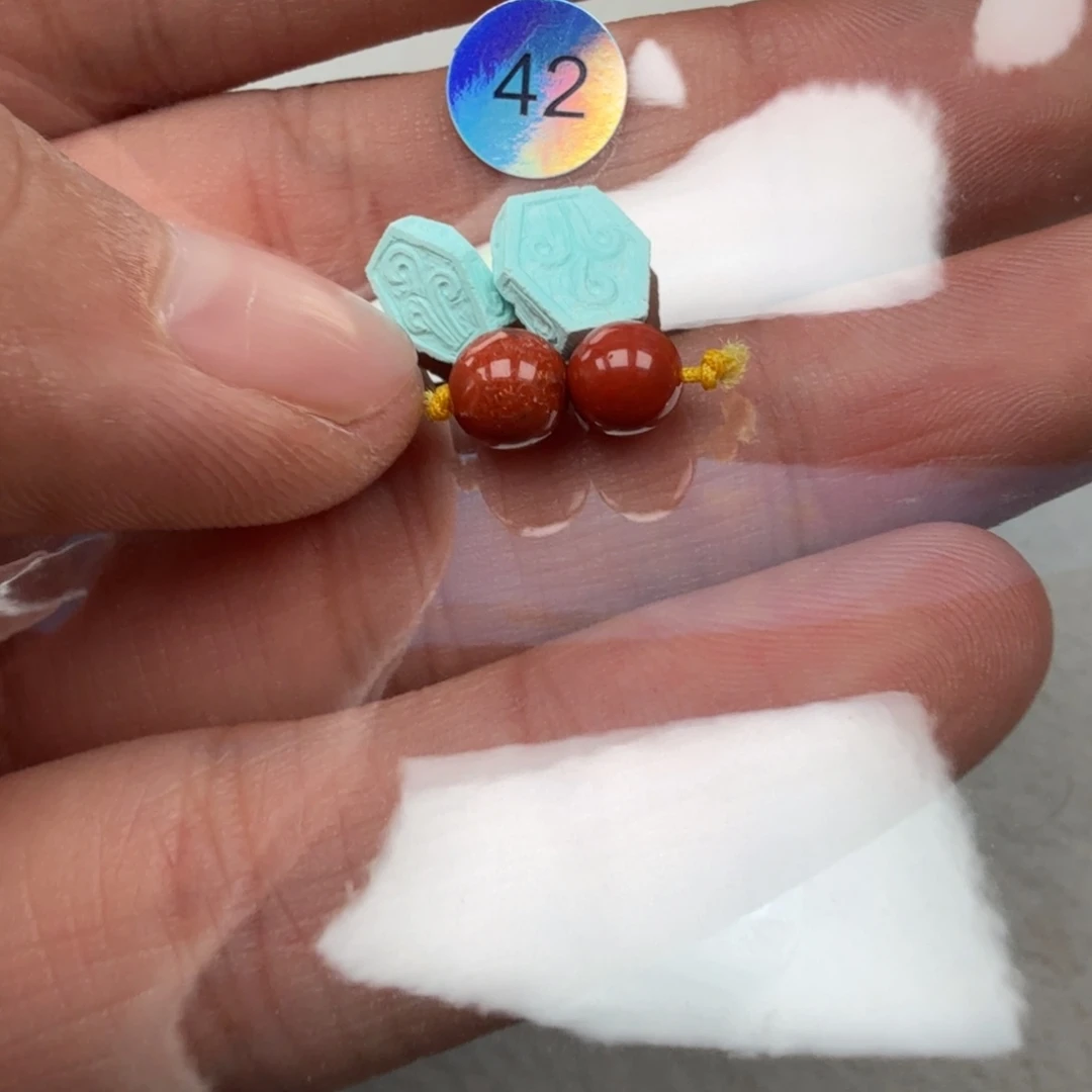 南红玛瑙未镶嵌珠宝奇石