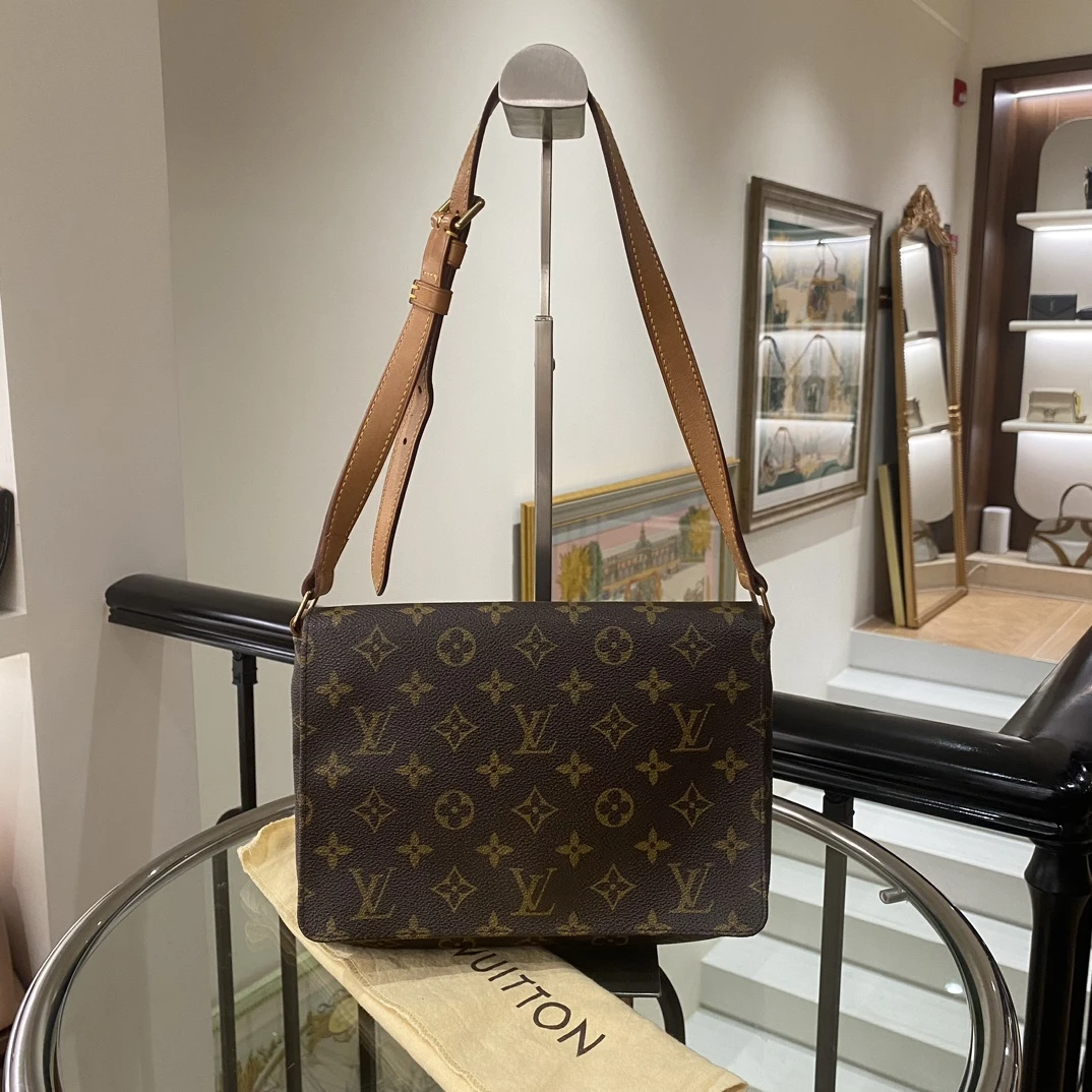 95新 LouisVuitton/路易威登 老花王菲包 短肩带 7122