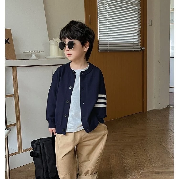 2025春秋男女童针织毛衣休闲单排扣圆领开衫宝宝上衣洋气外套新款
