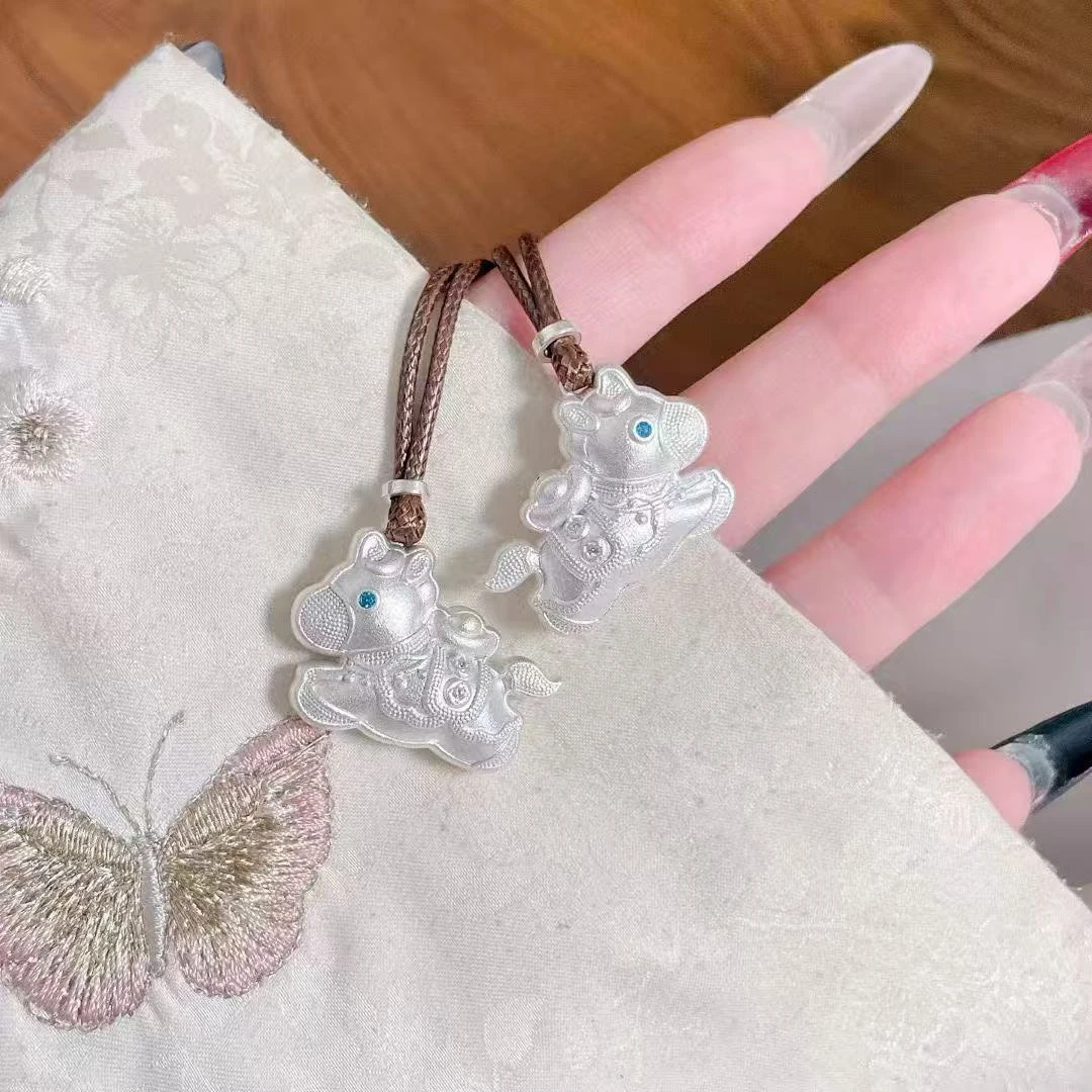 链子足银 999.9新中式中国风小飞马吊坠高档皮绳项链