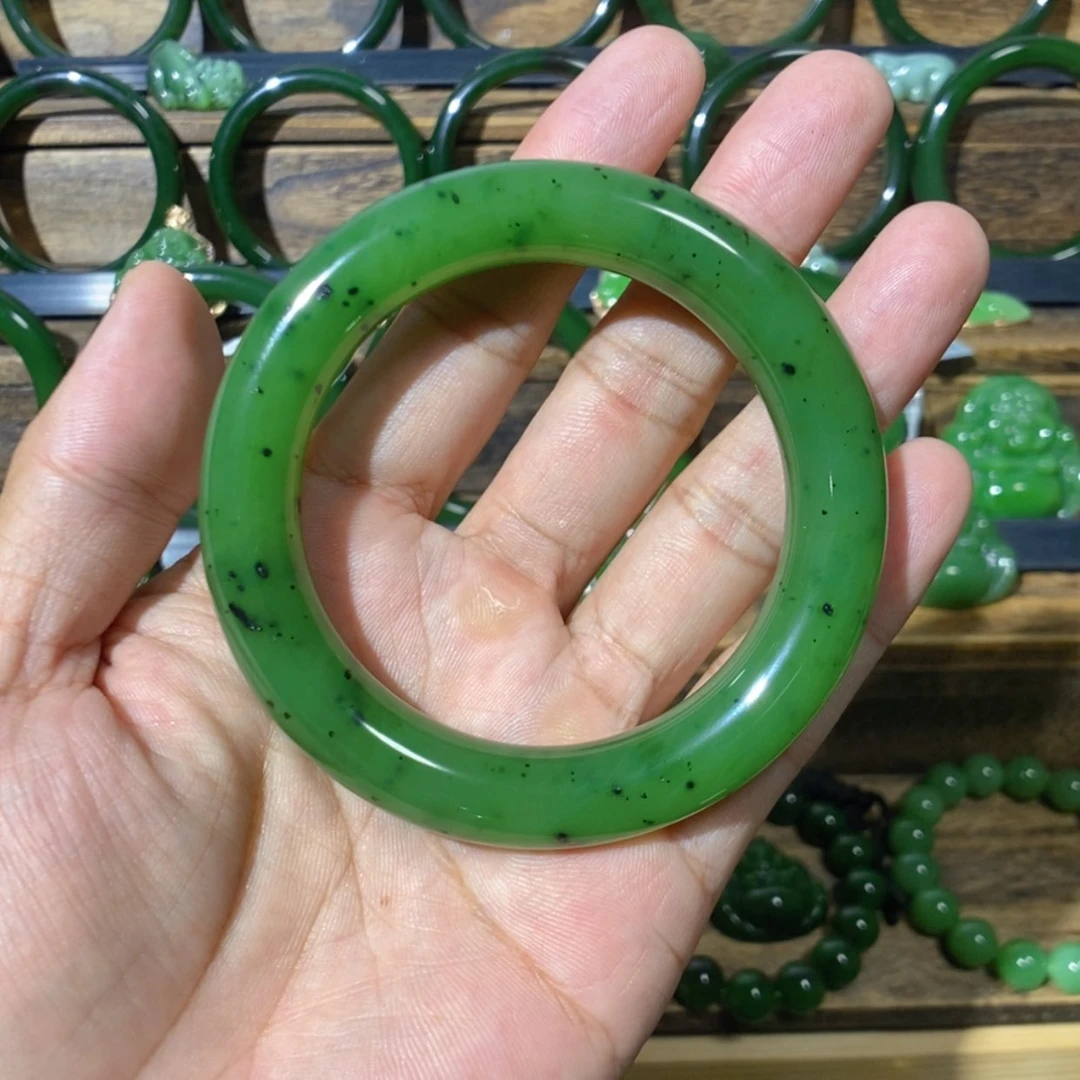 【闪购商品】和田玉未镶嵌吊坠(不含链)锅*乌兰海苹果绿手镯 56.5