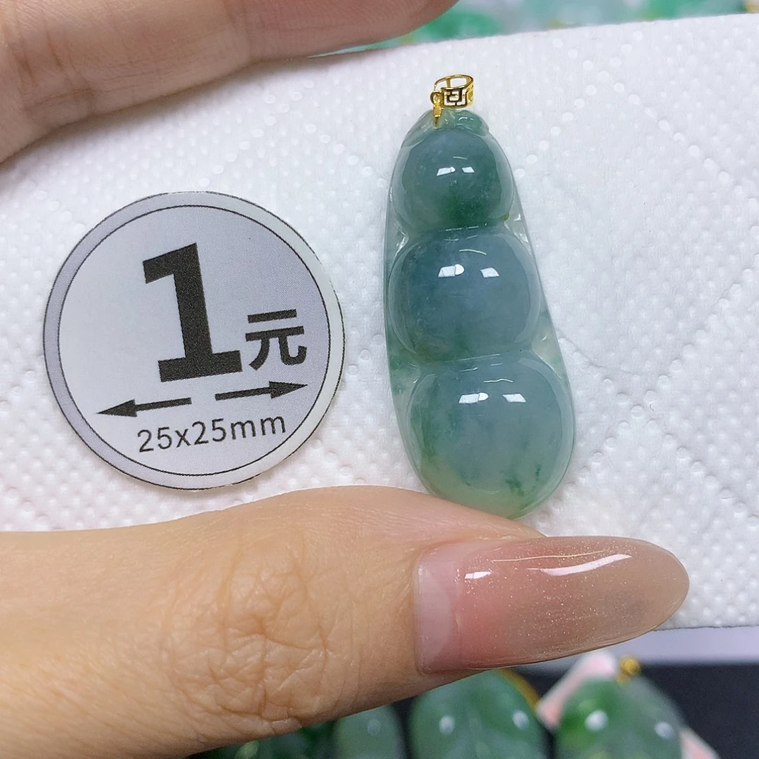颈饰18K金镶嵌翡翠挂件