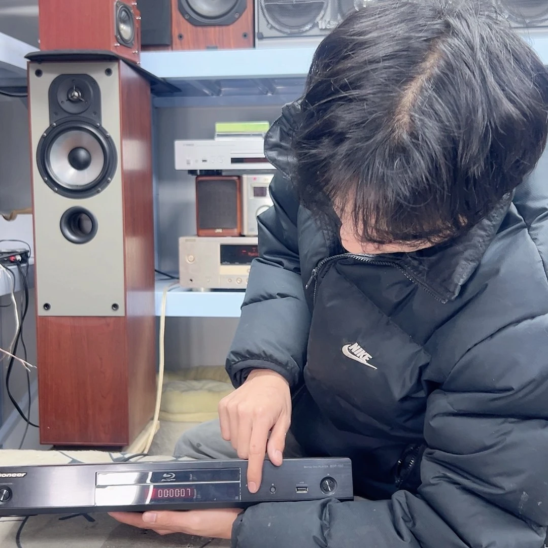 8新先锋蓝光DVD二手不包邮
