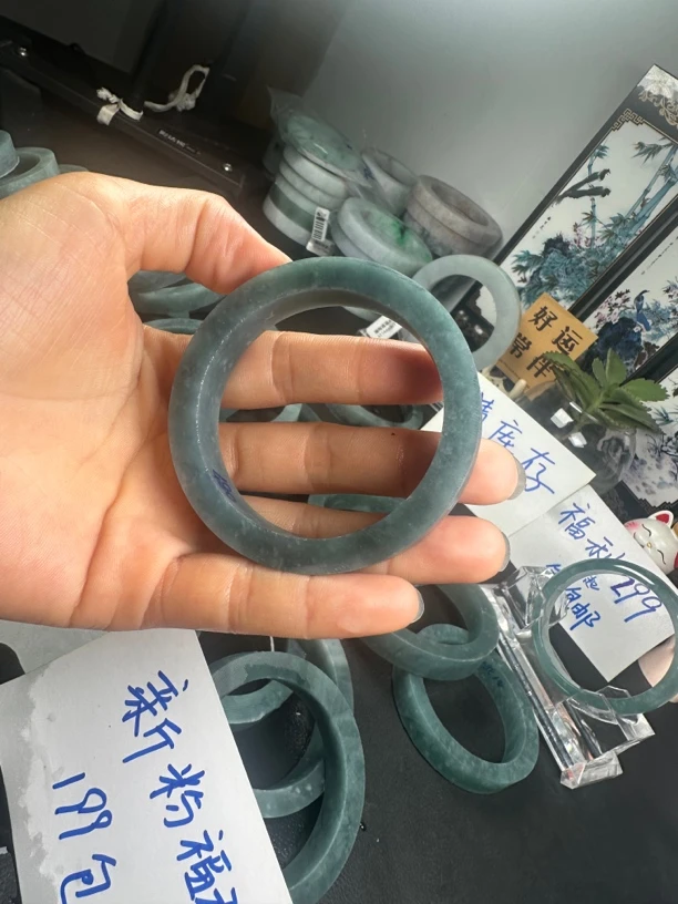 天然翡翠手镯A货定制