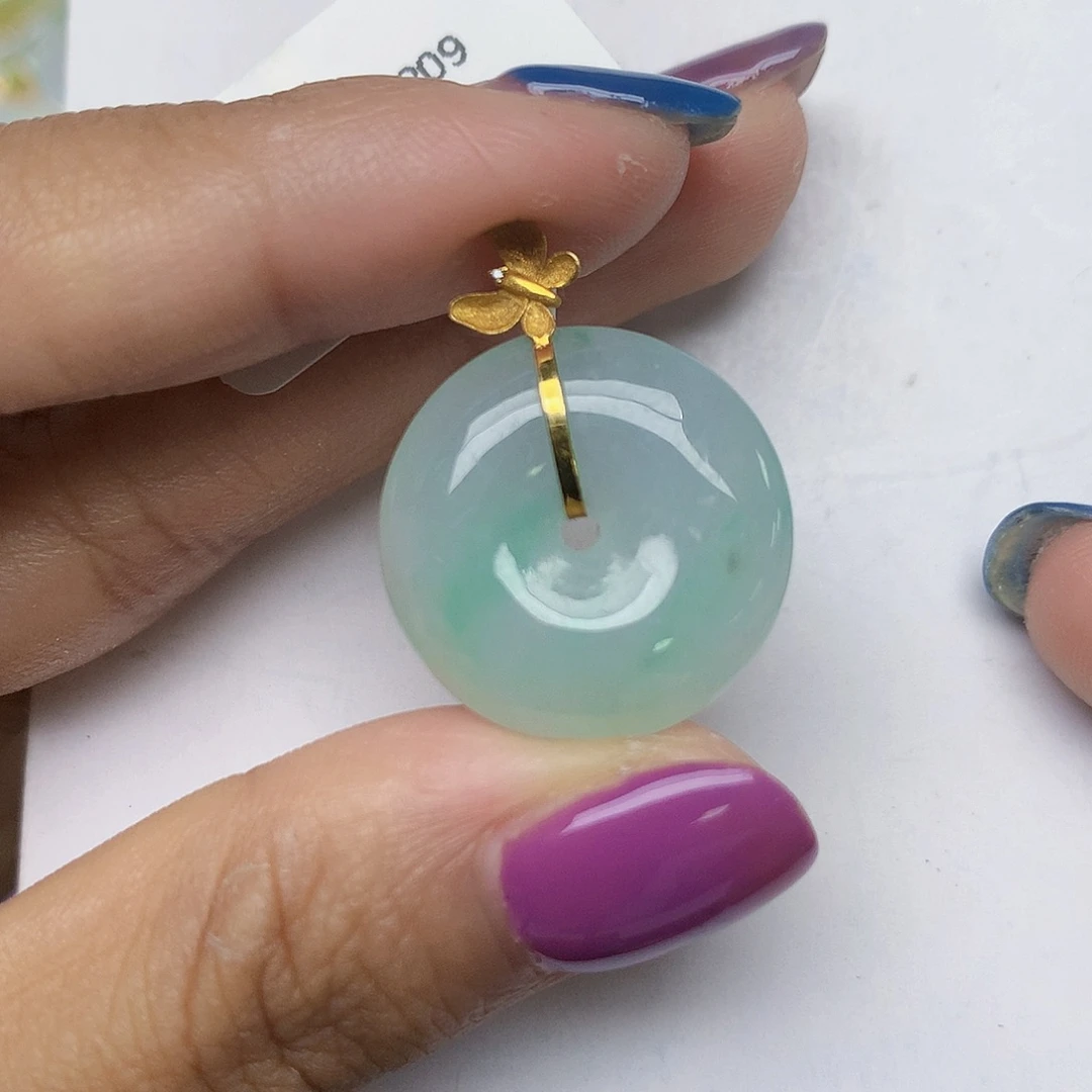 翡翠18K金镶嵌颈饰天然翡翠